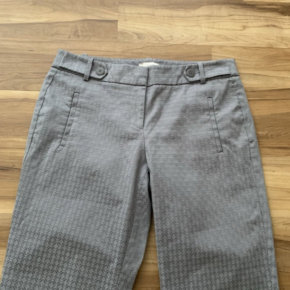 Loft Crop Pants Size 4 Gray Pockets Geometric Print NWOT - Picture 2 of 7